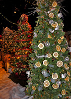ft grpfrt Christmas tree